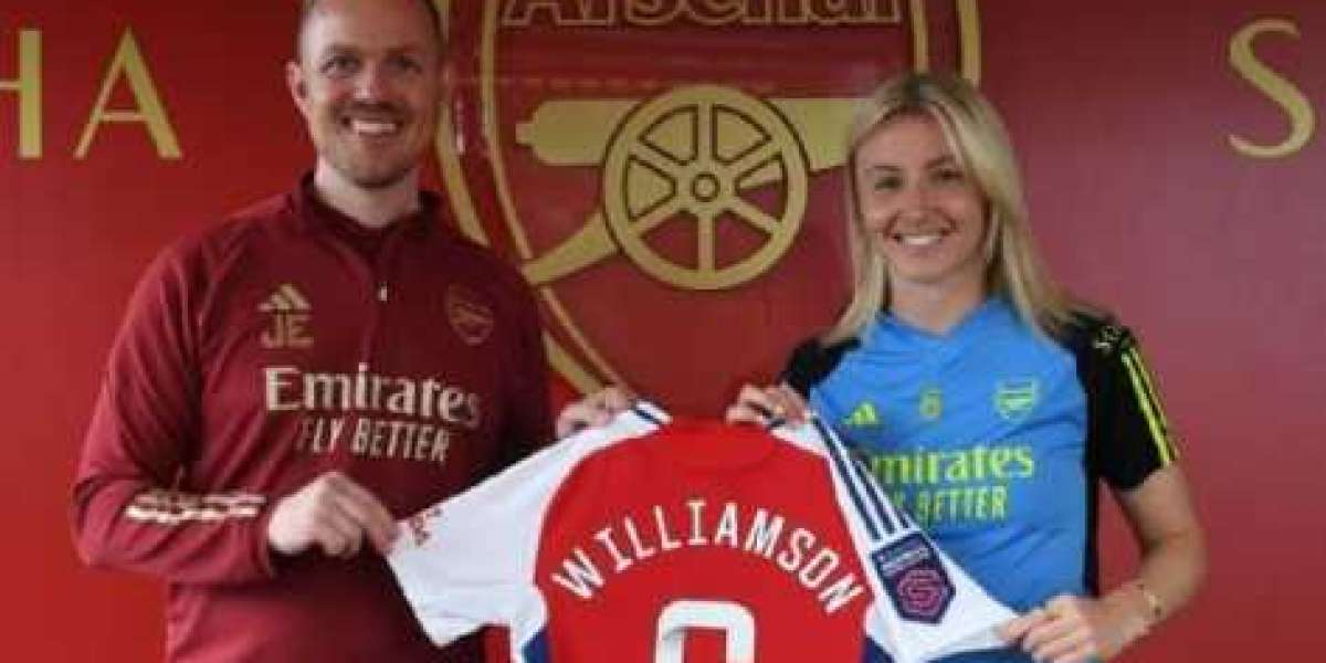 Die Engländerin Leah Williamson unterschreibt neuen Arsenal-Vertrag