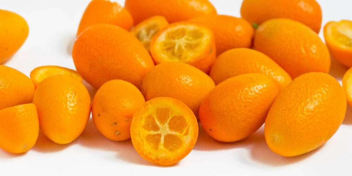 What Does Kumquat Taste Like?