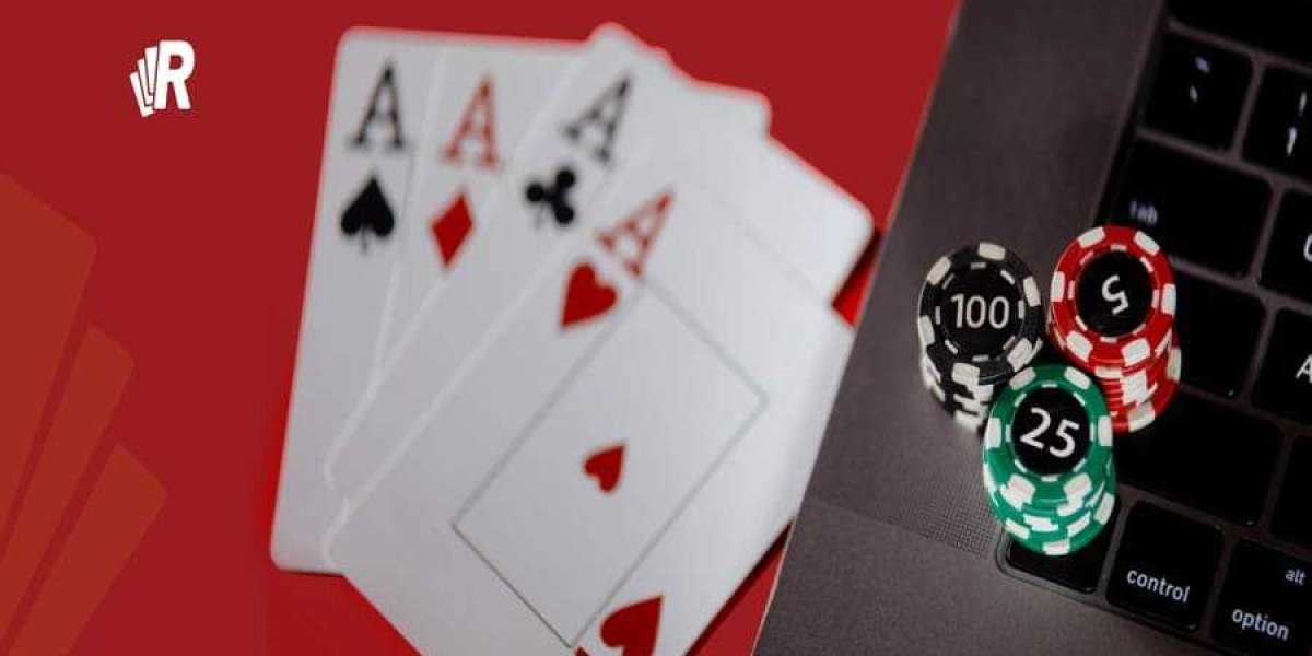 Baccarat with a Splash: Online Play Unveiled!