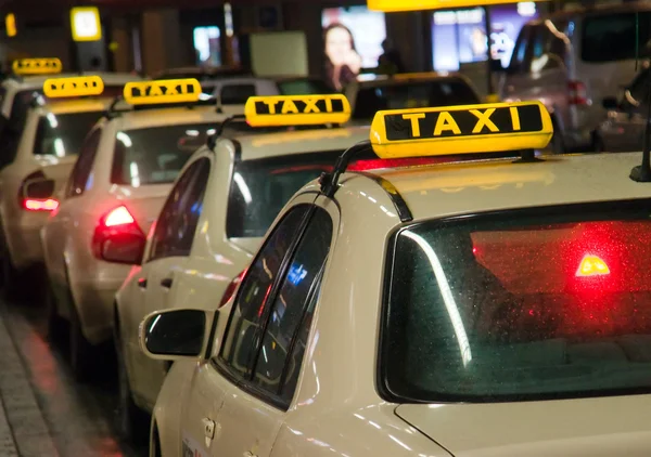 Catch a Ride: Reliable Taxi Transfers from the Airport