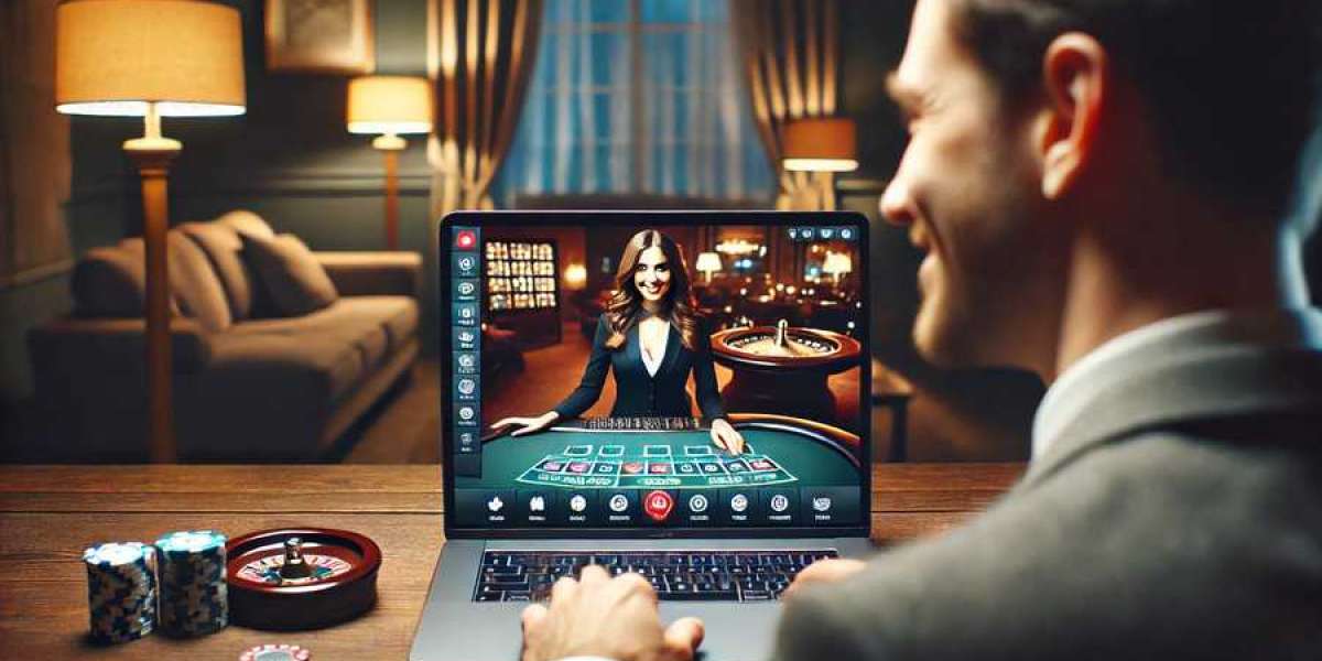 Mastering Online Poker Tactics